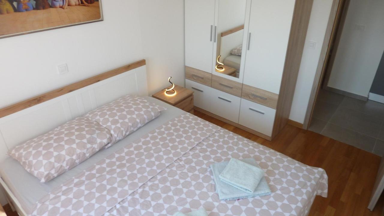 Jere With Private Parking Zadar