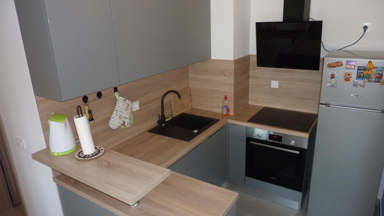 Jere With Private Parking Apartament *